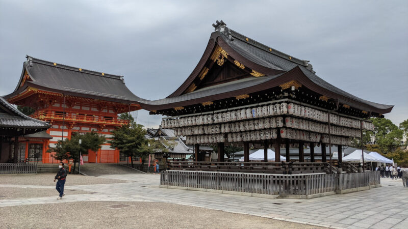 12 Kyoto without tourists Yasaka Jinja
